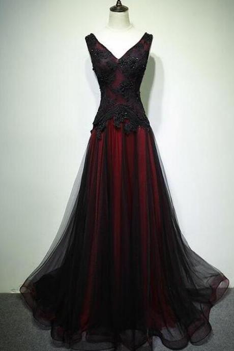 A Line Black and Tulle V-neckline Lace Long Prom Dresses