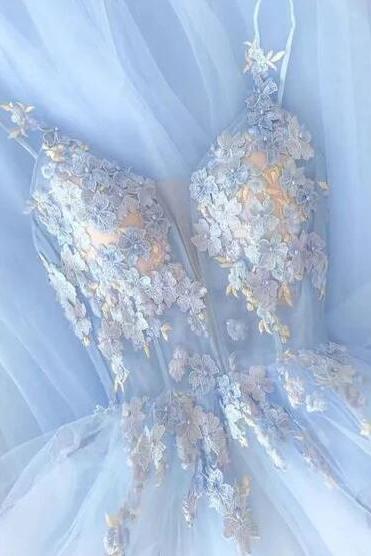 A Line Light Sky Blue Tulle Prom Dresses With Hand Made Flowers