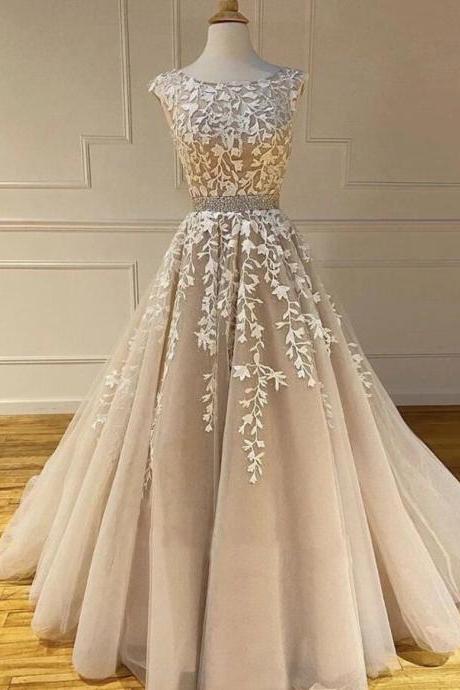 Modest Tulle Appliques Chic Scoop Cap Sleeves Long Prom Dresses