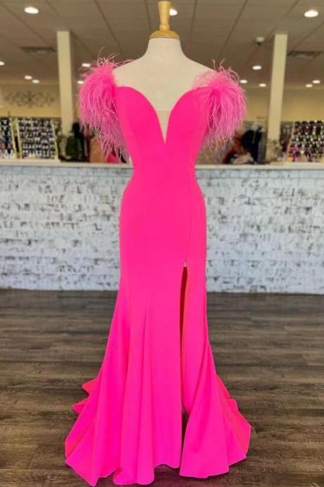 Gorgeous Prom Dress 2024 V Neck Satin With Slit