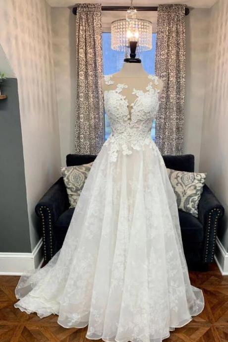 A Line Round Neck Tulle Lace Long Wedding Dresses