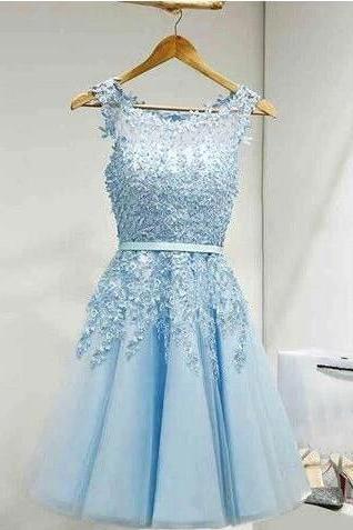 A-line Scoop Tulle Short Homecoming Dresses