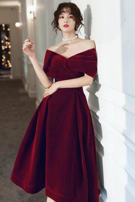 Beautiful Wine Red Velvet Tea Length Prom Dresses