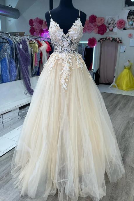 Spaghetti Strap A-line Tulle Appliques Long Prom Dresses