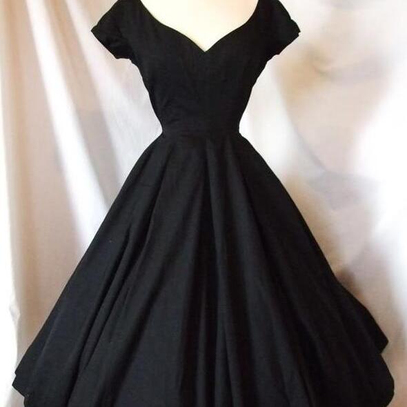 Vintage A line Halter Champagne Birthday Outfits Satin Homecoming Dress C929 main image 0