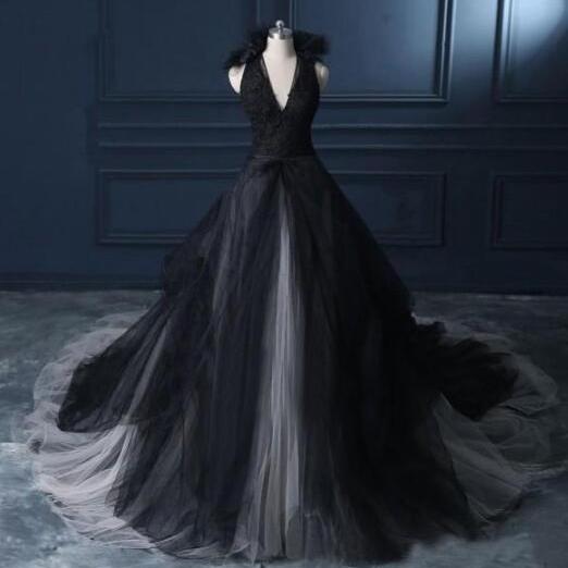Vintage Black And White Wedding Dresses Gothic V Neck Sleeveless Lace ...