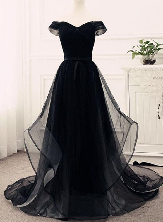 Tulle Sweetheart Black Ball Dress with Slit