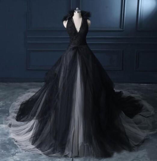 Vintage Black And White Wedding Dresses Gothic V Neck Sleeveless Lace ...
